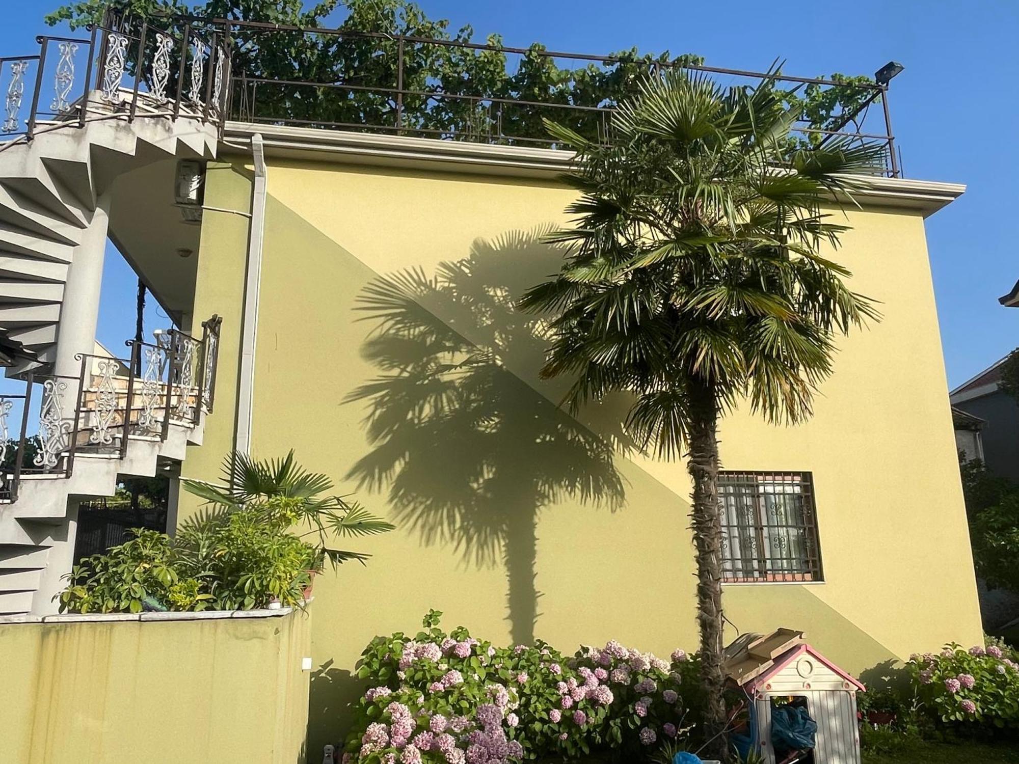 Xhou'S Home Shkodër Екстериор снимка